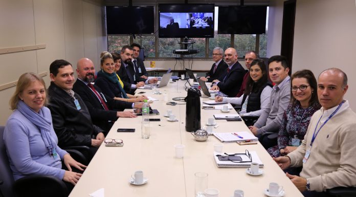 TRF4: Tribunal e TJSC dão início ao processo de implantação do eproc no Judiciário catarinense (15/06/2018)