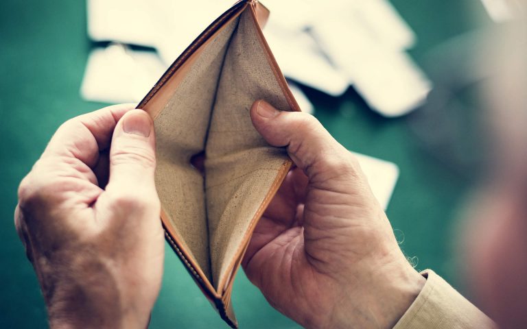 Expurgos inflacionários: Um “acordo”​ que rendeu aos bancos uma poupança de 2.863,76%