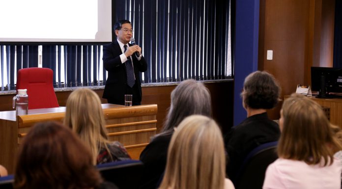 TRF4: Médico especialista em geriatria fala no Tribunal sobre longevidade com qualidade de vida (30/11/2018)