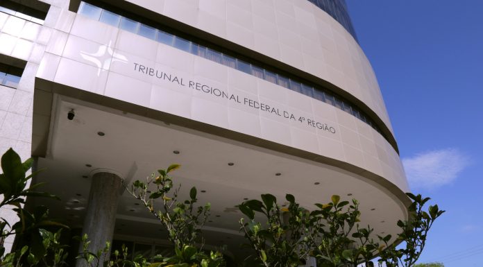 TRF4: Mais de um ano sem contribuir invalida direito à pensão por morte para dependentes (08/07/2019)