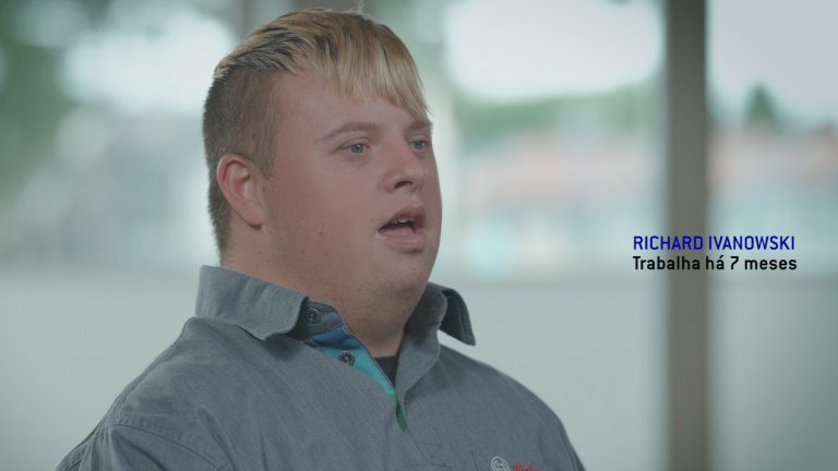 Descubra os benefícios para a sua empresa em incluir a pessoa com com deficiência intelectual