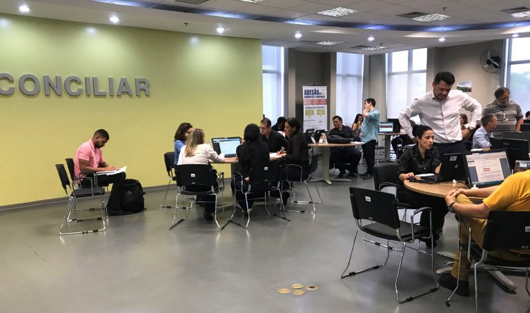 TRF4: Tribunal e Justiça Federal buscam resolver processos por meio de acordo (06/11/2019)