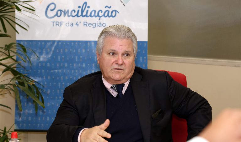 TRF4: Desembargador Jorge Maurique se aposenta (28/11/2019)