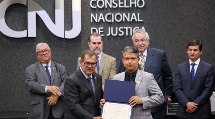 TRF4: Presidente do Tribunal recebe prêmio ‘Conciliar é Legal’ (19/02/2020)