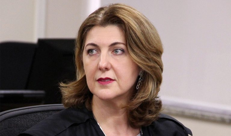 TRF4: Tribunal realiza segunda-feira solenidade virtual de posse da Juíza Federal Taís Schilling Ferraz como desembargadora (18/09/2020)