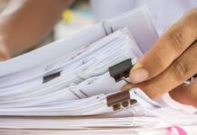 TST: Técnico de idiomas obtém direito a normas coletivas de professores