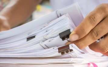 TST: Técnico de idiomas obtém direito a normas coletivas de professores