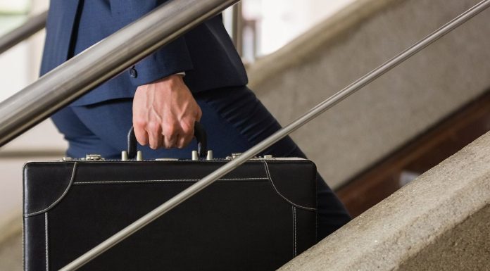 TST: Semana Nacional da Execução Trabalhista bate novo recorde e movimenta mais de R$ 4,3 bilhões | Tribunal na Voz do Brasil