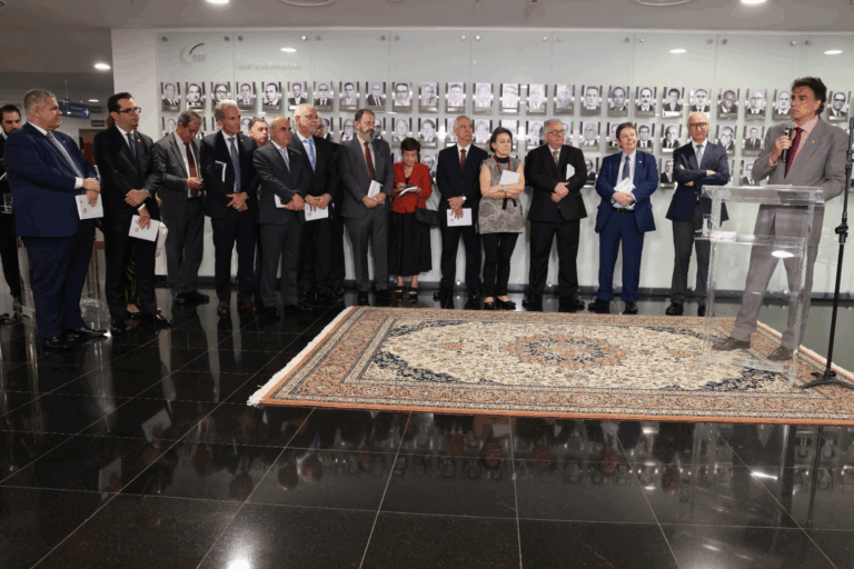 TST: Edição especial da Revista do Tribunal celebra 100 anos de história